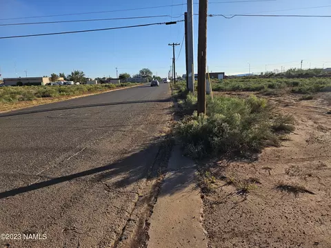 . Cottonwood Avenue, Winslow, AZ 86047