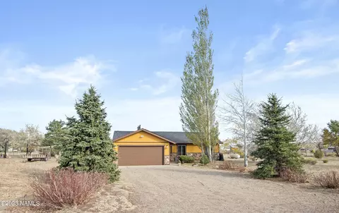 8815 Silver Valley Rd, Flagstaff, AZ 86004