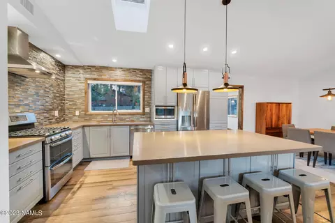 2636 N Carefree Cir, Flagstaff, AZ 86004