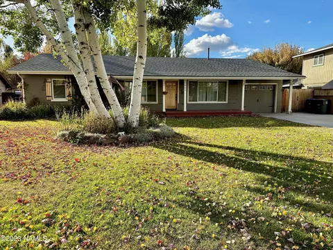 1311 N Navajo Dr, Flagstaff, AZ 86001
