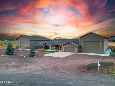 7555 Dalton Rd, Flagstaff, AZ 86004