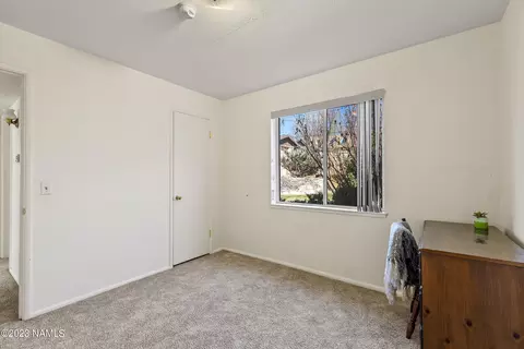 402 E Mohawk Dr, Flagstaff, AZ 86005 photo 18