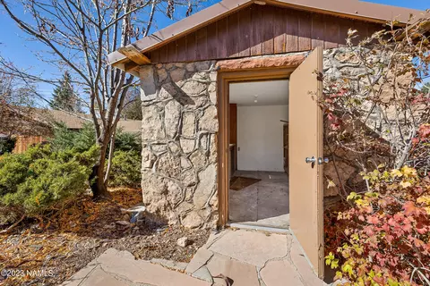 402 E Mohawk Dr, Flagstaff, AZ 86005 photo 29