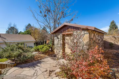 402 E Mohawk Dr, Flagstaff, AZ 86005 photo 28