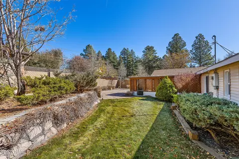 402 E Mohawk Dr, Flagstaff, AZ 86005 photo 24