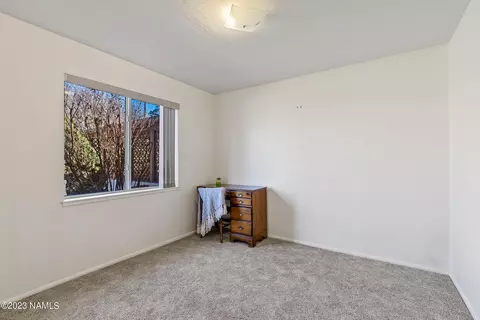 402 E Mohawk Dr, Flagstaff, AZ 86005 photo 17