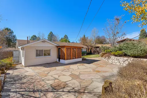 402 E Mohawk Dr, Flagstaff, AZ 86005 photo 27