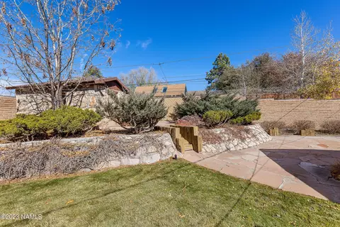 402 E Mohawk Dr, Flagstaff, AZ 86005 photo 25