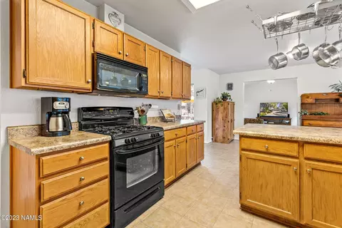 3669 E Silver Fox Cir, Flagstaff, AZ 86004 photo 12