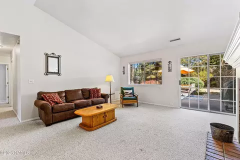3669 E Silver Fox Cir, Flagstaff, AZ 86004 photo 8