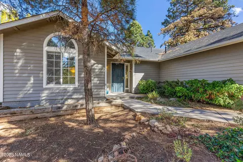 3669 E Silver Fox Cir, Flagstaff, AZ 86004 photo 4