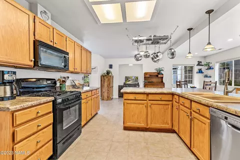 3669 E Silver Fox Cir, Flagstaff, AZ 86004 photo 13