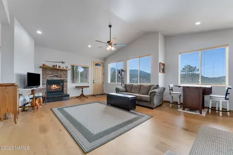 625 S 3rd St, Williams, AZ 86046 photo 9