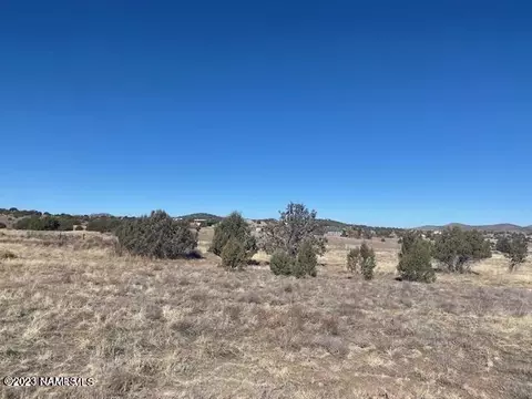 325 N Son Shine Ln, Chino Valley, AZ 86323