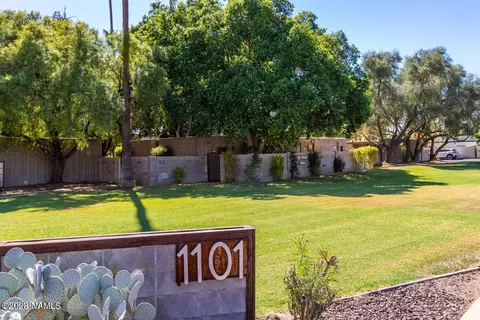 1101 E Bethany Home Rd, Phoenix, AZ 85013