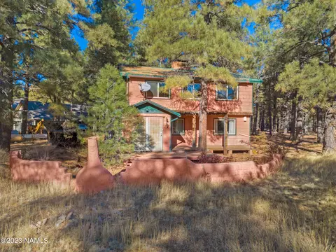 3022 S Garland Ct, Parks, AZ 86018