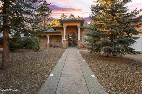 1315 N Wakonda St, Flagstaff, AZ 86004