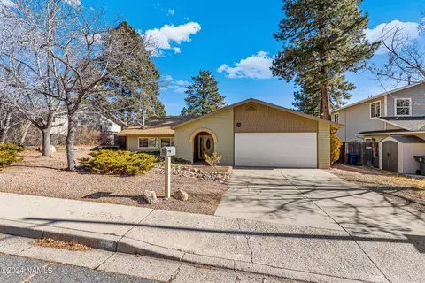 4002 N Zurich St, Flagstaff, AZ 86004