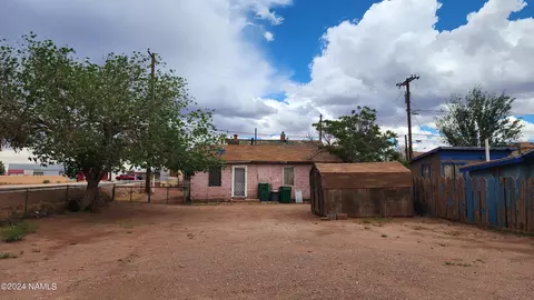 900 E 1st St, Winslow, AZ 86047