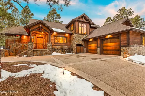 3247 S Tehama Cir, Flagstaff, AZ 86005