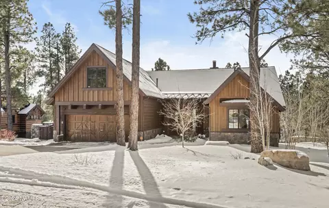 2709 S Birds Of Prey Ct, Flagstaff, AZ 86005