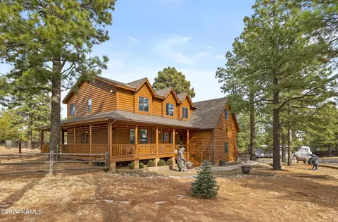 8465 Caballo Way, Flagstaff, AZ 86004