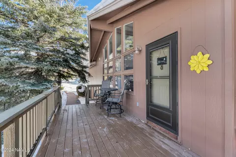 2325 N Oakmont Dr, Flagstaff, AZ 86004