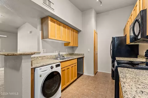 1385 W University Ave #205, Flagstaff, AZ 86001