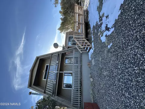 6111 E Camden Rd, Flagstaff, AZ 86004