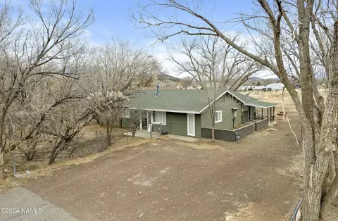 7737 Saturn Dr, Flagstaff, AZ 86004