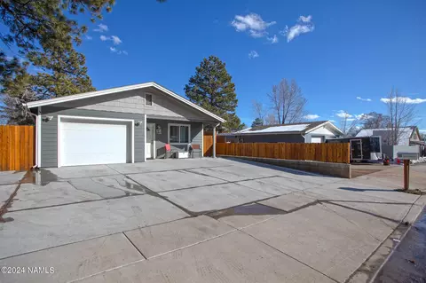 2204 N West St, Flagstaff, AZ 86004