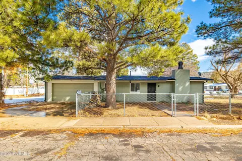 325 S 11th St, Williams, AZ 86046