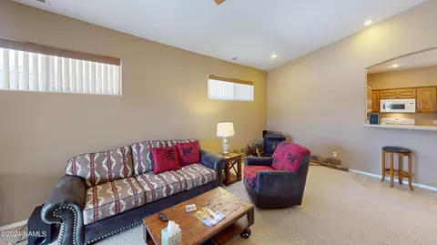Living - 618 Brookline Loop, Williams, AZ 86046 photo 2 of 7