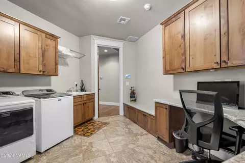 3575 S Lariat Loop, Flagstaff, AZ 86005 photo 26