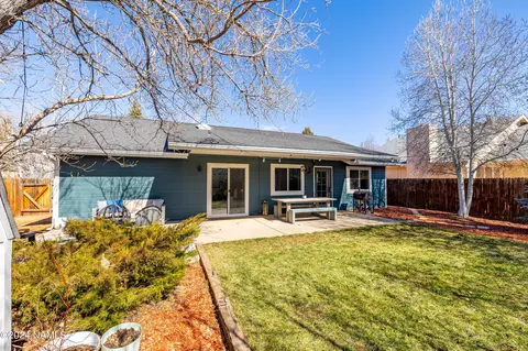 Exterior - 6725 E Vail Dr, Flagstaff, AZ 86004 photo 5 of 6