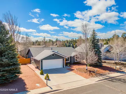 6725 E Vail Dr, Flagstaff, AZ 86004