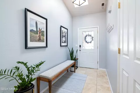 Entry Way - 6725 E Vail Dr, Flagstaff, AZ 86004 photo 1 of 1