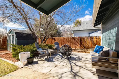 Exterior - 6725 E Vail Dr, Flagstaff, AZ 86004 photo 3 of 6