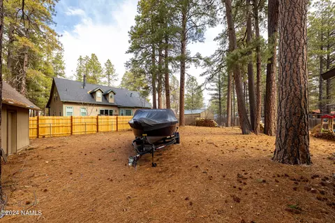 Exterior - 3980 Canyon Loop, Flagstaff, AZ 86005 photo 5 of 10
