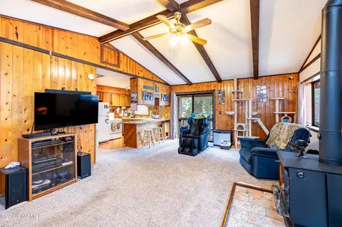 Living - 3980 Canyon Loop, Flagstaff, AZ 86005 photo 2 of 4