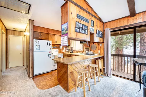 Kitchen - 3980 Canyon Loop, Flagstaff, AZ 86005 photo 1 of 3