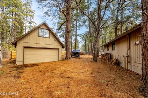 Exterior - 3980 Canyon Loop, Flagstaff, AZ 86005 photo 4 of 10