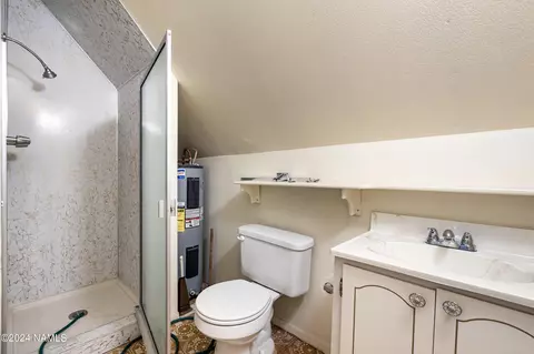 Bath - 3980 Canyon Loop, Flagstaff, AZ 86005 photo 2 of 2