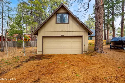 Exterior - 3980 Canyon Loop, Flagstaff, AZ 86005 photo 2 of 10
