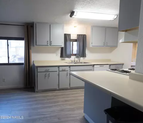4369 E Crystal Dr, Flagstaff, AZ 86004 photo 7