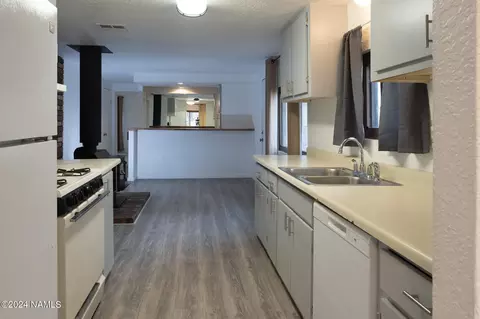 4369 E Crystal Dr, Flagstaff, AZ 86004 photo 6