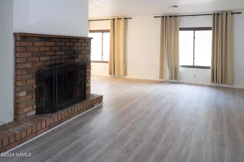 4369 E Crystal Dr, Flagstaff, AZ 86004 photo 2