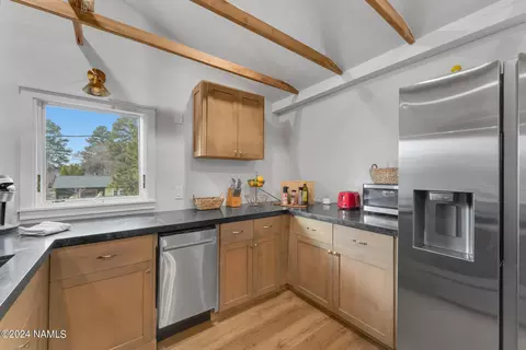 Kitchen - 3120 E Mount Elden Dr, Flagstaff, AZ 86004 photo 4 of 6