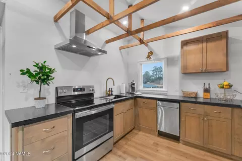 Kitchen - 3120 E Mount Elden Dr, Flagstaff, AZ 86004 photo 3 of 6