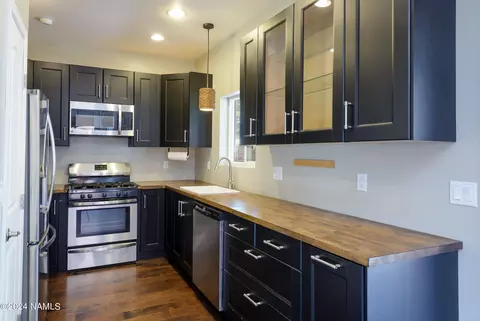 263 Comanche St, Flagstaff, AZ 86005 photo 9